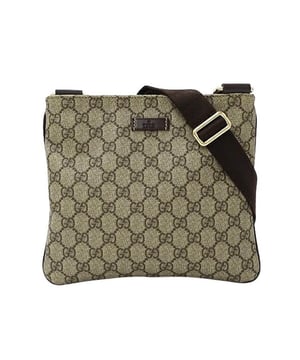 Brand: Gucci
Model: GG Supreme
Color: Beige
Material: Canvas
Inclusions: Dust bag
Dimensions: 20.5cm x 24cm x 1.5cm
Serial number: NA
Country of origin: Italie
Condition: AB - good condition.
Gucci GG Supreme the renowned luxury brand known for its exceptionally Quality goods presents a bag that combines practicality and elegance. Its enchanting beauty is sure to captivate fashion enthusiasts in search of an accessory perfectly suited to their needs.
It shows minor signs of use including light scratches and soiling but remains in good overall condition.
We recommend that you look at all the photos before making your purchase to ensure that you are satisfied with the condition of the item.Brand: GucciType: shoulderMain Material: Canvas