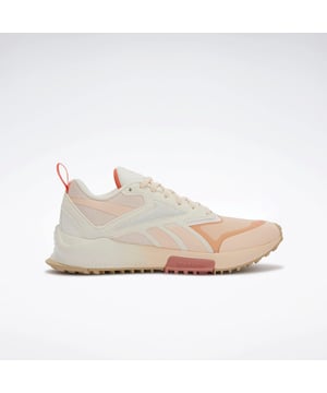 Mesh bovenwerk.Vetersluiting.Logo print op hiel en tong.De FuelFoam zool biedt uitstekende demping en het Comfort Footbed verhoogt het comfort tijdens het hardlopen.Geribbelde rubberen buitenzool.