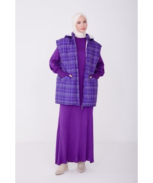 Armine valt op met haar elegante ontwerpen en hoogwaardig vakmanschap, en biedt unieke collecties die de individuele stijl van elke vrouw weerspiegelen. Door het combineren van verfijning en comfort zijn de producten van Armine ontworpen om te voldoen aan de behoeften van de moderne vrouw. Met zorgvuldig geselecteerde stoffen en nauwkeurige stikdetails bieden ze langdurige draagbaarheid, terwijl hun brede scala aan kleuren en patronen ze geschikt maakt voor elke stijl. Door het samenvoegen van klassieke en eigentijdse lijnen in de mode, biedt