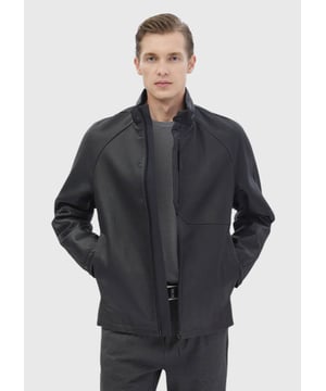 Ramsey-Anzüge sind ein Muss für moderne Männer und vereinen Stil und Selbstbewusstsein für Alltag und Beruf. Gefertigt aus hochwertigen Stoffen