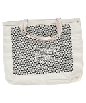 VINTAGE, RRP AS NEW
Minimalist yet bold, this Isabel Marant tote is crafted from durable white canvas and features a striking graphic print for a touch of urban edge. Designed with dual shoulder straps and an open top, the unlined interior makes it lightweight and perfect for on-the-go ease. Whether for errands, the beach, or a casual day out, it’s a functional piece with signature Parisian flair.


Isabel Marant Graphic Tote Bag in White Canvas
Condition: Very good
Signs of wear: No retail tag, Minor sign of wear or markings., Lightly used but very well maintained. Minor creasing, light worn corners, light scratches.
Packaging: None
Color: White | ecru
Material: Canvas | coated/waterproof canvas
Size: One Size | One Size
Measurements: Width: 70; Height: 400; Length: 480; Handle drop: 180; Strap length: 460
SKU: NAPPUGBBA480233W
