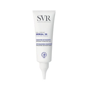 XERIAL 30 gel-crema exfoliante de SVR LABORATOIRE DERMATOLOGIQUE es un producto innovador que se presenta en un envase de 75 ml. Este gel-crema concentrado está diseñado para ofrecer una exfoliación e hidratación profunda durante 48 horas. Es ideal para tratar áreas extremadamente secas, ásperas y callosas, como brazos, codos y piernas, además de ser efectivo contra los vellos encarnados. Su fórmula única combina un 30% de Urea Pura con pantenol, lo que ayuda a suavizar las zonas rugosas, disminuir la aparición de granos y vellos encarnados, y proporciona una hidratación intensa a la piel. Su textura se desliza suavemente, se funde en la piel y alivia las molestias de picazón, sin dejar sensación pegajosa, lo que permite vestirse de inmediato. Después de su aplicación, la piel se siente regenerada, más suave, tersa y luminosa.