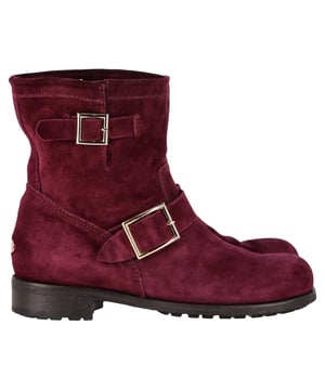 VINTAGE, RRP AS NEW
The Jimmy Choo Double-Buckle Detail Ankle Boots in Burgundy Suede exude sophistication and edge, featuring rich burgundy suede and bold double-buckle accents for a striking, contemporary look. The sleek silhouette and sturdy heel offer both comfort and style, making them perfect for adding a touch of luxury to your everyday wardrobe. The deep burgundy hue pairs beautifully with both neutrals and vibrant colors, making them a versatile addition to any outfit. Style them with a midi skirt or tailored trousers to create a chic, fashion-forward ensemble that commands attention.

 Jimmy Choo Double-Buckle Detail Ankle Boots in Burgundy Suede

Condition: Very good
Signs of wear: Include Box., Minor markings, Lightly used but very well maintained. Minor mark at soles & creasing, light scuffing at the soles and heels.
Packaging: Box
Color: Red | burgundy
Material: Suede | suede
Size: IT | 39
Measurements: Heel height: 30; Insole length: 270
SKU: NAPPUGBSH462758W