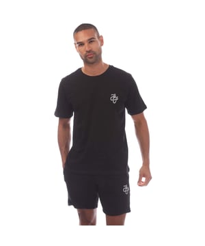 Heren Jack & Jones Tag T-shirt & Short Set in zwart.- T-shirt:- Ronde hals.- Korte mouwen.- Bedrukt merk.- Rechte pasvorm.- 100% Katoen.- Korte broek:- Elastische tailleband.- Zijzakken.- Bedrukt merk.- Regular fit.- 60% Katoen 40% Polyester.- Ref: 12284214BLK