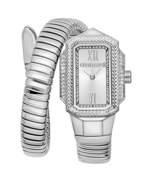 Om de levensduur van uw Vera-collectiehorloge te waarborgen, dient u te voorkomen dat het in contact komt met spiritus, alcohol of parfum, aangezien deze stoffen het oppervlak van het horloge kunnen beschadigen. Bescherm het horloge daarnaast tegen heftige schokken en stoten, aangezien deze krassen op de kast kunnen veroorzaken of het interne mechanisme kunnen beschadigen. Veeg het horloge na elk gebruik schoon en controleer regelmatig de batterij om de functionaliteit te behouden.

Dit model, RC5L115M0015, heeft een zilveren vierkante wijzerplaat met Europese cijfers en heeft een diameter van 22 mm. Het geeft het uur en de minuut aan, aangedreven door een betrouwbare Citizen Movement 2115. Het horloge wordt geleverd met een zilveren roestvrijstalen band van 12 mm breed. Het is waterdicht tot 30 meter en heeft een mineraal glazen kristal. Het horloge wordt als een enkele eenheid verkocht en maakt geen deel uit van een combo. De garantie dekt geen onopzettelijke beschadiging of de leren band.