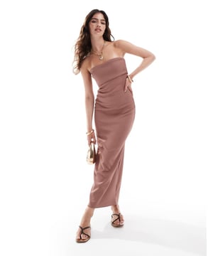 Dresses by ASOS DESIGN Too good to only wear once Plain design Bandeau style Sleeveless style Kick split Regular fitSold By: Asos
