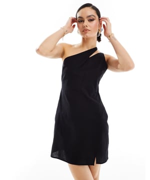 Dresses by ASOS DESIGN Low effort, high reward One-shoulder style Cut-out detail Adjustable straps Sleeveless style Regular fitSold By: Asos