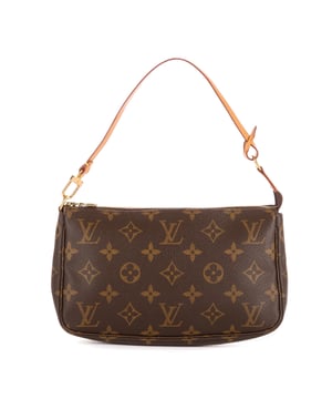 Louis Vuitton Bolsas Accessory Pouch  Bolsa en Marrón Lona recubierta y Latón dorado hardware. El producto está en en Excelentes Condiciones (A).
  Dimensiones: 21x12x4 cm 
  Accesorios incluidos: None
    
  BrandCo Paris encuentra artículos raros y en las mejores condiciones a precios increíbles. ¡Vale la pena tener paciencia! Compra con confianza: todos los artículos de BrandCo Paris son seleccionados y autenticados cuidadosamente por nuestro equipo de expertos.
  Todos los artículos vienen con un certificado de autenticidad y un embalaje entregado por BrandCo Paris.
  Tabla de clasificación de la condición del artículo
  N (como nuevo)
  AA (perfecto estado)
  A (excelente estado)
  AB (muy buen estado)
  B (bueno/regular)