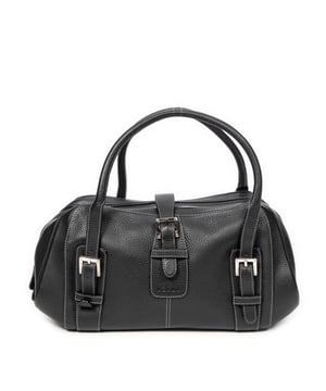 Loewe Bolsas Senda  Bolso bandolera en Negro Piel de becerro y Plata hardware. El producto está en en Excelentes Condiciones (A).
  Dimensiones: 40.5x18x8.5 cm 
  Accesorios incluidos: Dustbag
    
  BrandCo Paris encuentra artículos raros y en las mejores condiciones a precios increíbles. ¡Vale la pena tener paciencia! Compra con confianza: todos los artículos de BrandCo Paris son seleccionados y autenticados cuidadosamente por nuestro equipo de expertos.
  Todos los artículos vienen con un certificado de autenticidad y un embalaje entregado por BrandCo Paris.
  Tabla de clasificación de la condición del artículo
  N (como nuevo)
  AA (perfecto estado)
  A (excelente estado)
  AB (muy buen estado)
  B (bueno/regular)