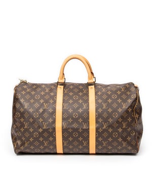 Louis Vuitton Bolsas Keepall 50 Bolsa de viaje en Marrón Lona recubierta y Latón dorado hardware. El producto está en en Excelentes Condiciones (A).
  Dimensiones: 50x26x22 cm 
  Accesorios incluidos: None
    
  BrandCo Paris encuentra artículos raros y en las mejores condiciones a precios increíbles. ¡Vale la pena tener paciencia! Compra con confianza: todos los artículos de BrandCo Paris son seleccionados y autenticados cuidadosamente por nuestro equipo de expertos.
  Todos los artículos vienen con un certificado de autenticidad y un embalaje entregado por BrandCo Paris.
  Tabla de clasificación de la condición del artículo
  N (como nuevo)
  AA (perfecto estado)
  A (excelente estado)
  AB (muy buen estado)
  B (bueno/regular)