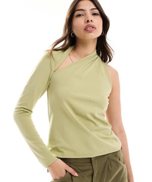 Tops by JDY No need to keep scrolling Plain design Asymmetric neck Regular fitSold By: Asos