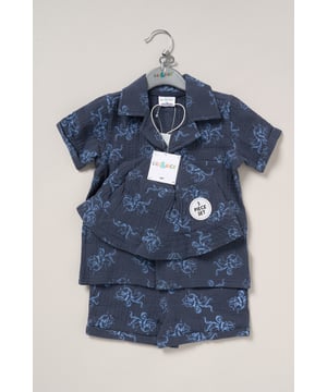 This outfit set from Lily and Jack includes a muslin shirt, shorts, and a bucket hat, all featuring a fun all-over print. Light, breathable, and stylish, this set is perfect for keeping your little one cool and cute on sunny days, with a coordinated look for effortless dressing.