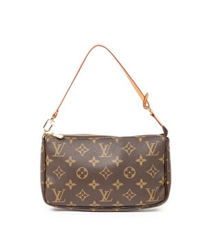 Louis Vuitton Tassen Accessory Pouch  Handtas in de Bruin Gecoat canvas in de Gouden Messing  hardware. Het product is in In Uitstekende Staat (A).
  Afmetingen: 21x13x3 cm 
  Inclusief accessoires: None
      Conditie Notes: slightly worn strap
  BrandCo Paris vindt zeldzame artikelen in de beste staat voor ongelooflijke prijzen. Het is de moeite waard om geduldig te zijn! Koop met vertrouwen: alle artikelen van BrandCo Paris worden zorgvuldig geselecteerd en geverifieerd door ons team van experts.

  Alle artikelen worden geleverd met een certificaat van echtheid en verpakt door BrandCo Paris.

  Classificatietabel voor de conditie van het artikel:

  N (als nieuw)
  AA (perfecte staat)
  A (uitstekende staat)
  AB (zeer goede staat)
  B (goede/redelijke staat)