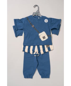 This 4-piece multipack from Lily and Jack includes two tees, joggers, and a pair of shorts—perfect for easy mix-and-match styling. Versatile and comfy, this set gives your little one plenty of options for creating fun, casual outfits every day. Ideal for playtime or relaxed adventures!