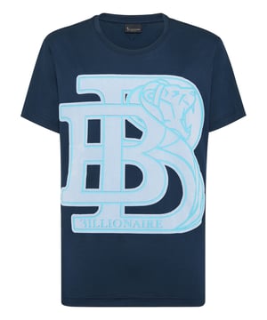 Billionaire añade un toque de estilo a tus momentos de ocio. Esta camiseta de punto es el ejemplo perfecto.  Punto de algodón La emblemática marca Monograma estampado en la parte delantera Escudo metálico cosido en el canesú Cuello de punto elástico Costura a dos agujas