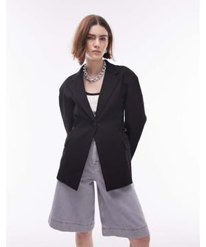 Blazers by Topshop Welcome to the next phase of Topshop Notch lapels Buckle detail Single button fastening Flap pockets Regular fitSold By: Asos