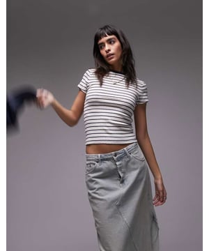 Tops by Topshop Welcome to the next phase of Topshop Crew neck Short sleeves Regular fitSold By: Asos