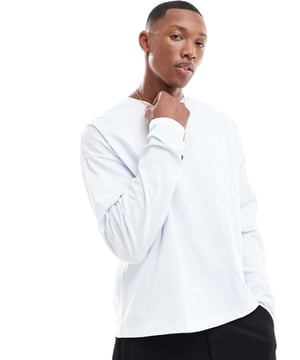 T-Shirts & Vests by ASOS DESIGN Take it back to basics Plain design Crew neck Drop shoulders Oversized fitSold By: Asos