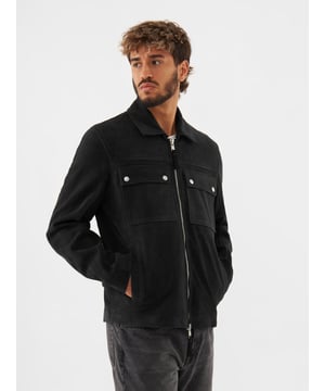 Overshirt jacket from Bolongaro Trevor in soft real suede. This overshirt jacket features a classic collar, two way zip front, large front pockets and welt side entry pockets. This jacket has all the quintessential markers of a great leather jacket.  Our model is 181 cm tall and is wearing size M.