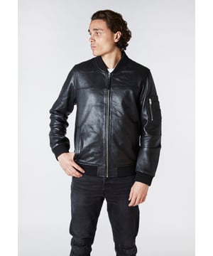Bomber jacket from Bolongaro Trevor in soft real leather. This classic bomber features bomber rib neck, classic MAI pocket, side welt pockets, rib cuffs and hem. This jacket has all the quintessential markers of a great leather jacket.
Our model is 187 cm tall and is wearing size M, with style measurement chart shown.