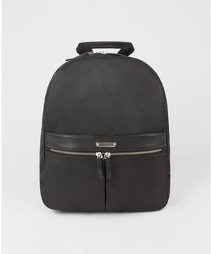Nylon backpack with front pockets and leather finishings.
- Leather finishings
- Front zip pockets
- Zip top closure
- Adjustable shoulder straps
- 100% nylon, 100% real leather
- Made in Pakistan