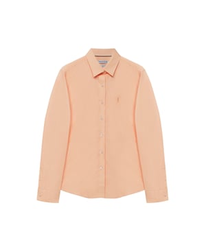 Vielseitiges langärmliges Popeline-Hemd aus Baumwolle. Mit Details an Krageninnenseite und Manschetten. Die definierte Slim Fit-Passform, die Knopfmanschetten und der dezente französische Kragen sind ideal für einen tadellosen Look. Rigby Go Logo-Stickerei auf der Brust. Kleine Etiketten „Poplin Collection“ am Saum des Hemds.