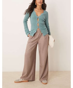 Trousers & Leggings by ASOS DESIGN No need to keep scrolling High rise Stretch-back waistband Side pockets Wide legSold By: Asos