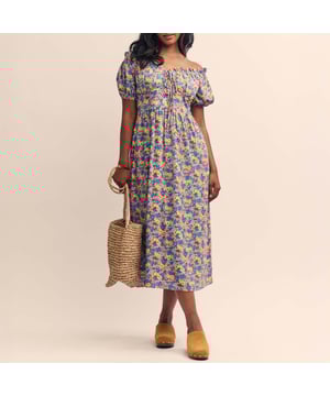 Women's Nobodys Child Genevieve Floral Midi Dress. Off-the-shoulder and into your basket. Made entirely from responsible viscose, Genevieve’s a vibrant floral print dress that’s all about detail. The puff sleeves pull down and can be worn as a Bardot. Subtle ruffles are accompanied by a corset-inspired waistline with string ties. Elevate yours with gold jewellery.- Off-the-shoulder style.- Short puff sleeves.- String ties.- Concealed zip fastening.- Shirred back for comfort.- Bodice lined.- A-line skirt that skims the body. Material: 100% Ecovero™ Viscose. Ref: D240965MLT.
