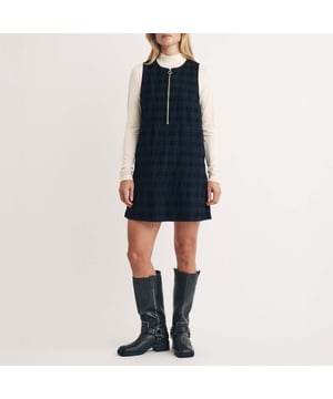 Women's Nobodys Child Homerton Mini Dress. A dream day dress. This black check pinny is perfect for every season. The shift shape is so easy to wear - plus there’s statement pockets.- Style yours with everything you already own.- Round neck.- Half zip fastening.- Pockets. Material: 100% Organic Cotton. Ref: D241876BLK.