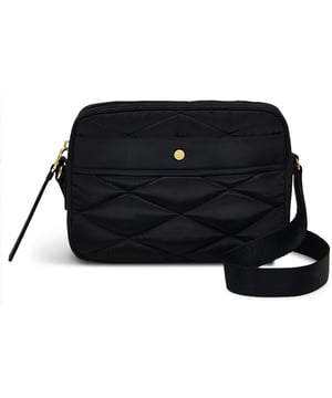 Elegant und praktisch vereint die Radley Haymarket Lane UmhÃ¤ngetasche alltÃ¤gliche FunktionalitÃ¤t mit stilvollem Design. Diese schwarze Handtasche aus Polyester verfÃ¼gt Ã¼ber einen sicheren ReiÃŸverschluss und eine praktische Vordertasche mit Druckknopfverschluss, alles verziert mit edler goldener Beschlagung. Der verstellbare Schultergurt bietet vielseitige TragemÃ¶glichkeiten fÃ¼r Ihre tÃ¤glichen Unternehmungen. Mit den MaÃŸen 18cm Ã— 23cm Ã— 9cm ist sie kompakt und dennoch gerÃ¤umig genug fÃ¼r alle wichtigen Dinge, ohne Sie zu beschweren.
