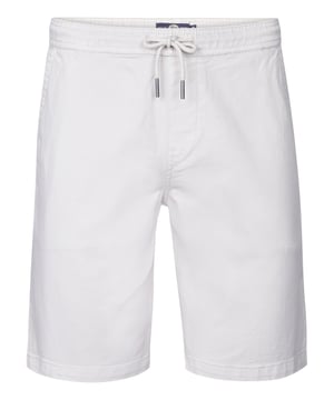 Chino korte broek met trekkoord. Deze short heeft twee steekzakken en twee achterzakken. Gemaakt van 97% katoen en 3% elastaan. De broek is verkrijgbaar in meerdere kleuren. Chino korte broektrekkoordSteekzakken en achterzakken97% katoen en 3% elastaan
