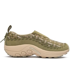Experience eco-conscious performance with the Merrell Jungle Moc Evo Woven. These green trainers marry durability and sustainability, featuring a distinctive knitted nylon upper and 100% recycled laces and webbing. The protective rubber heel provides stability while you enjoy the comfort of breathable recycled mesh lining. Designed with CleanSport NXT odour control, these versatile shoes keep feet fresh during all-day wear. Perfect for outdoor enthusiasts who value both functionality and environmental responsibility.