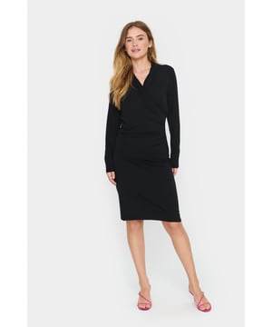 Fitted,Onder de knie,Lange mouwen  Fijne was 30°, niet bleken, niet in de droger drogen, Druipnat ophangen, koud strijken max. 110° C, Niet droog reinigen  95% Viscose (LENZING™ ECOVERO™),5% Elastaan