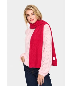 Regular fit,Normale lengte  Handwas, niet bleken, niet in de droger drogen, Liggend laten drogen., koud strijken max. 110° C, Chemisch laten reinigen.  52% Polyester,18% Acryl,18% Polyamide,10% Wol,2% Elastaan