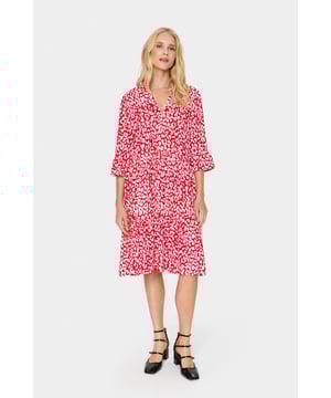 Casual fit,Knie  Fijne was 30°, niet bleken, niet in de droger drogen, Druipnat ophangen in de schaduw, koud strijken max. 110° C, Droogreiniging  100% Viscose (LENZING™ ECOVERO™)