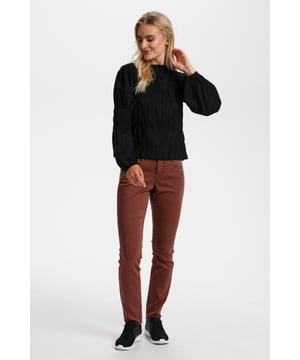 Feminine,Heup lengte,Lange mouwen  Fijne was 30°, niet bleken, niet in de droger drogen, Druipnat ophangen in de schaduw, koud strijken max. 110° C, Droogreiniging  55% Viscose (LENZING™ ECOVERO™),45% Viscose