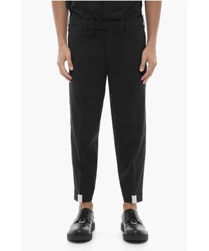 Primavera-Verano, Negro, 4 bolsillos, Botones, Logotipo, Trabillas para cinturón, Cierre de cremallera, Bolsillo de ojal, Cierre frontal, Parte delantera plana, Cintura baja, Bolsillos con botones, Corte ajustado y tiro bajo.