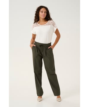 Regular taille,Lange lengte,Straight  Fijne was 30°, niet bleken, niet in de droger drogen, Druipnat ophangen in de schaduw, koud strijken max. 110° C, Droogreiniging  65% Viscose,30% Nylon,5% Elastaan