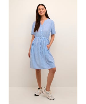 Zally,Feminine,Knie,Korte mouwen  Fijne was 30°, niet bleken, niet in de droger drogen, Druipnat ophangen in de schaduw, koud strijken max. 110° C,   100% Viscose (LENZING™ ECOVERO™)