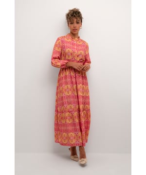 A-shape,Midi lengte,3/4 mouwen  Fijne was 30°, niet bleken, niet in de droger drogen, Druipnat ophangen in de schaduw, koud strijken max. 110° C, Chemisch laten reinigen.  100% Viscose