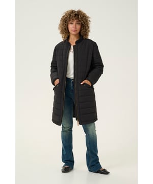 Loose fit,Taille lengte,Lange mouwen  Fijne was 30°, niet bleken, drogen in droger behoedzaam, Druipnat ophangen in de schaduw, niet strijken, Niet droog reinigen  100% Polyester