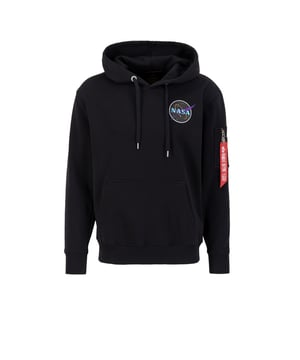 The Alpha Industries Dark Side Hoodie features an embroidered NASA patch on the chest and a brushed fleece interior for added comfort. The hoodie boasts a regular fit and is ideally crafted for wearing on colder days due to its material composition. Its exceptional design and various prints make this hoodie a true standout piece.