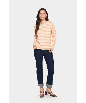Regular fit,Lange mouwen  Fijne was 30°, niet bleken, niet in de droger drogen, Liggend laten drogen., koud strijken max. 110° C, Chemisch laten reinigen.  80% Viscose,20% Polyamide