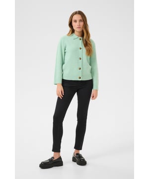 Casual fit,Cropped lengte,Cropped mouwen  Extra fijne was 30°, niet bleken, niet in de droger drogen, Liggend laten drogen in de schaduw, koud strijken max. 110° C, Droogreiniging  57% Acryl,33% Polyester (gerecycled post-consumer),8% Wol,2% Elastaan