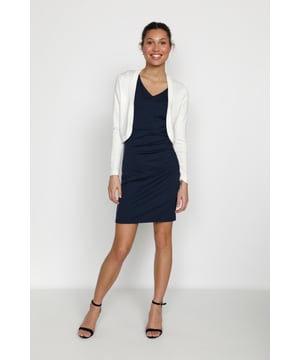 Regular fit,Lange mouwen  Fijne was 30°, niet bleken, niet in de droger drogen, Liggend laten drogen in de schaduw, koud strijken max. 110° C, Droogreiniging  80% Viscose,20% Nylon