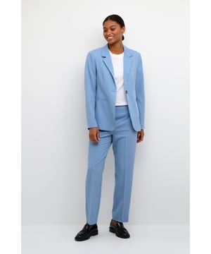 Tight fit,Lange Ärmel  Professionelle Reinigung, Nicht bleichen, Nicht im Trockner trocknen, Tropnass aufhängen im Schatten, Nicht bügeln, Trockenreinigung  77% Polyester (Recycelt),18% Viskose,5% Elasthan
