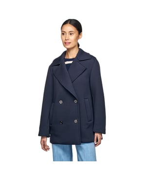 Gardenia ist ein peacoat mit zeitgemäßem Charme, der perfekt dazu geeignet ist, lässige Looks für warmes Wetter abzurunden. Wasserabweisend und winddicht, ist er aus Neopren gefertigt und bietet hervorragende Atmungsaktivität und Komfort.