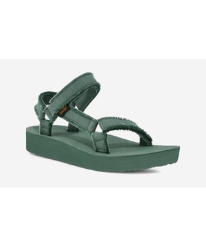 Eco-friendly Midform Universal Sandals crafted with 100% recycled polyester canvas and soft Tencel straps featuring trendy frayed edges. Designed with an easy hook-and-loop closure for a secure, adjustable fit. Treated with Life Natural, a peppermint-based anti-odour treatment for lasting freshness. Finished with a durable, grippy rubber outsole for everyday adventures.