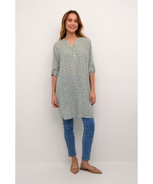 Regular fit,Boven de knie,3/4 mouwen  Fijne was 30°, niet bleken, niet in de droger drogen, Druipnat ophangen in de schaduw, warm strijken max. 150° C, Droogreiniging  100% Viscose (LENZING™ ECOVERO™)
