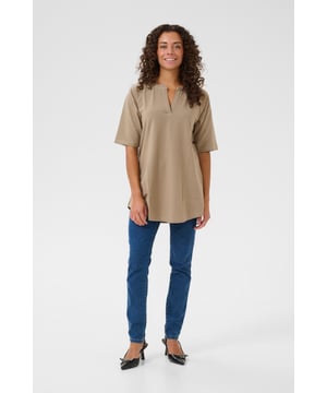 A-shape,Taille lengte,Elleboog lengte  Wassen op 30°, niet bleken, niet in de droger drogen, Druipnat ophangen, koud strijken max. 110° C, Droogreiniging  95% Katoen,5% Elastaan